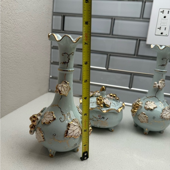 Vintage Vanity Set Vases Light Aqua Gold Tone Grapes Leaves MCM 1940s 1950s - Picture 13 of 16
